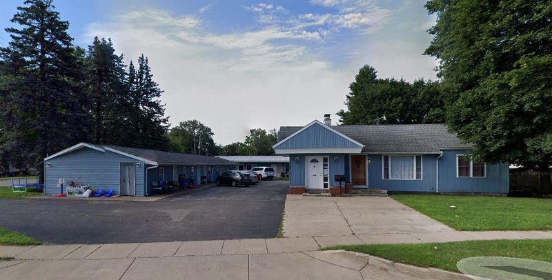 Maple Crest Motel - 2022 Street View (newer photo)